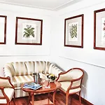 Relais Casali Della Cisterna Otel