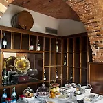 Otel Relais Casali Della Cisterna