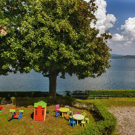 Relais Casali Della Cisterna Otel