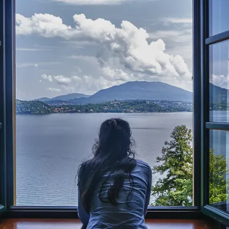 Relais Casali Della Cisterna Otel 3*