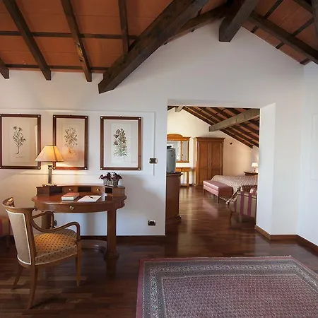 Relais Casali Della Cisterna 3* Belgirate