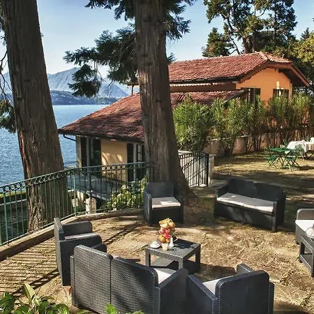 Relais Casali Della Cisterna 3*