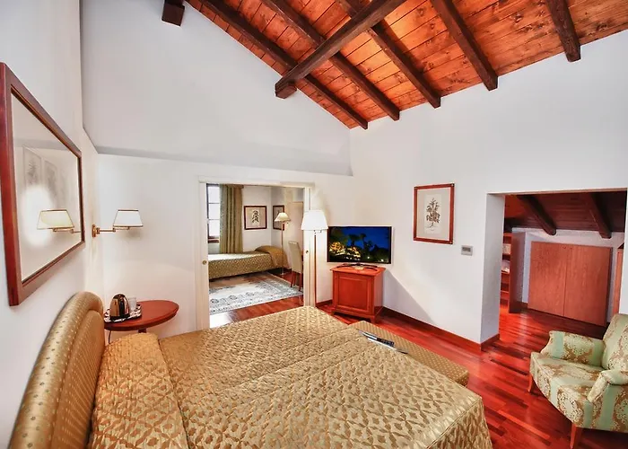 Relais Casali Della Cisterna Hotel