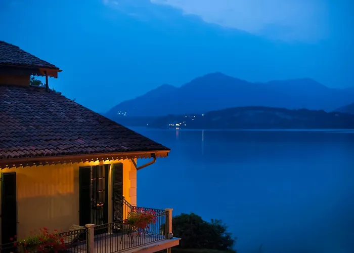 Relais Casali Della Cisterna Hotel